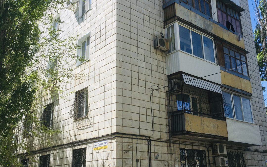 Продается 3-х комнатная квартира, г. Волгоград, ул. Кирова, 107.